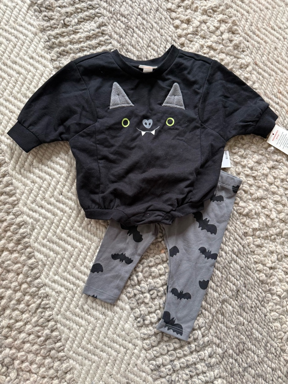 Cat & Jack Black Bat Face Top with Gray Bat Leggings 0-3 months 2pc unisex nwt